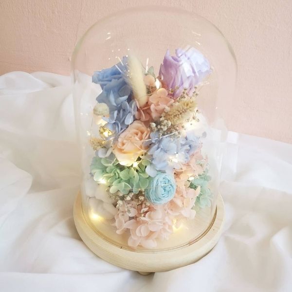Bell jar preserved flowers workshop Fleuriste Singapore